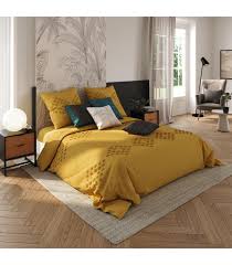 Codes promo, ventes flash, livraison offerte, trouvez le produit de vos rêves à prix réduit ! Parure Coton Lavable Tufte Ocre 260 X 240