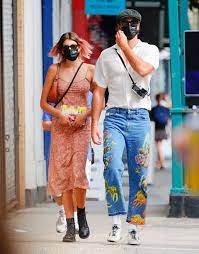 Jun 27, 2021 · jacob elordi's, 23, and kaia gerber's, 19, new relationship has made headlines throughout the pandemic here is everything we know about the new couple from their first date to their latest outing. Kaia Gerber Jacob Elordi Step Out For Date Night In New York