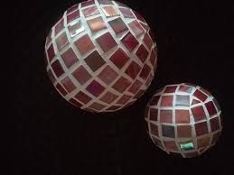 Mosaik Kugeln Gross Und Klein Unifarben Ton In Ton Mosaik Ideen Tolle Sachen