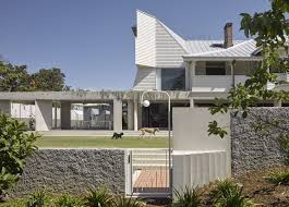 Teneriffe House By Vokes And Peters In 2020 Queenslander House Architecture House