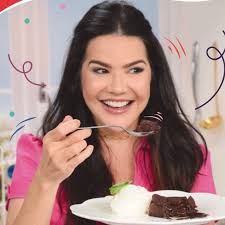 Nancy Cabrera's Instagram, Twitter & Facebook