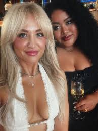 Glenda Self (@glendalorraine_) • Instagram photos and videos