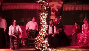 Both groups are craftsmen of supernatural skill, possessing enormous strength, who lived in primordial times. Castanets Flamenco Gif Gfycat