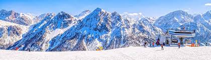 The 2,275 m high mountain for hiking and skiing at the edge of the dolomites lends the holiday region in the eastern south tyrolean dolomites its name: Kronplatz School Ski Trips Austria Ziller Valley Inspireski