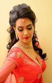 Wedding Hairstyles Indian Receptions Bridal Lehenga 70 Ideas Wedding Hairstyles 4680929550222302 Indisches Haar Indische Hochzeitsfrisuren Verlobungs Frisuren