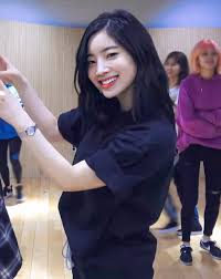 The latest tweets from dahyun pics (@archivedkdh). On Twitter We All Know That Black Hair Dahyun Is Superior Dahyun ë‹¤í˜„