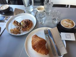 Here's an online recipe and tutorial (in french, but easy enough to translate). Escargot With Raisins And Plain Croissant With Flat Whites Picture Of Three Mills Bakery Canberra Tripadvisor