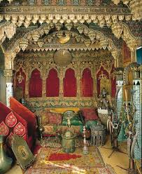 The Structure Is Perfect For A Little Waiting Room Type Thing Near The Entrance Of The Home But The Moroccan Interiors Bohemian Interior Islamic Architecture
