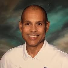 Ellis Stevens's Instagram, Twitter & Facebook