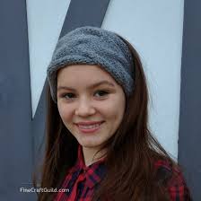 Смотреть что такое knitting head в других словарях: Cable Knit Head Warmer Fine Craft Guild