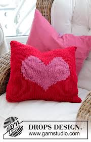 For an alternative, our geometric cushion covers and our check cushion covers are a fantastic way to add patterns to your sofa. Lay My Love Drops Extra 0 1420 Free Knitting Patterns By Drops Design