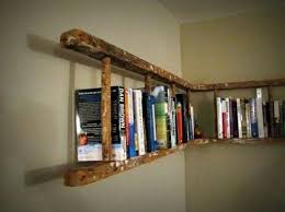 Wenn sie ein bett bauen, können sie die gesamthöhe individuell festlegen, was natürlich sehr praktisch ist. Bucherregale Kreative Ideen Fur Ihr Zuhause Bucherregal Holzleiter Leiter Bucherregal Zuhause Diy