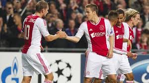 See all match statistics and highlights from the ajax feyenoord game. Ajax Open Six Point Lead As Twente Feyenoord Draw Eurosport