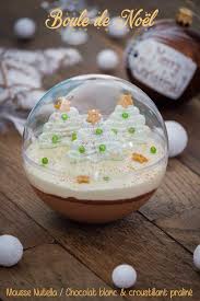 Sucres Puis Quand Vous N Avez Plus De Sucre Augmentez La Vitesse Et Battre Jusqu A Ce Que La Mering Recette Dessert Noel Idee Recette Noel Dessert Noel Boule
