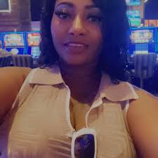 Another Sardines Snack Plate Recipe! These sardines plate made me feel like  I had a lil EXTRA! #sardines #sardinessnackplate #snackplate #food #review