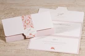 Trouvez un style original, un design personnalisé, des tarifs et des promotions qui correspondent à vos besoins pour la création des invitations de votre mariage. Faire Part Mariage Rose Pochette Fleurie Buromac 106068 Mariage Tadaaz