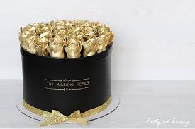In 2004, the world got its first blue rose. The Million Roses Cake By Lorna Cakesdecor