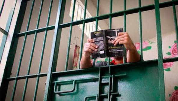 Tempo de pena pode ser reduzido com leitura