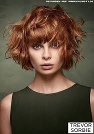 frisuren bilder kurzer stufen bob mit schon definierten wellen frisuren haare bob frisur wellen frisur bob locken bob locken kurz