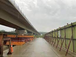 2019年5月臺灣暴雨 是指 臺灣 於2019年5月因為持續暴雨而發生的天災事件，同時也是 交通部中央氣象局 首次針對非颱風侵襲啟動較大規模及較劇烈豪雨作業的強降雨事件 。. Hqoeu745c05xxm