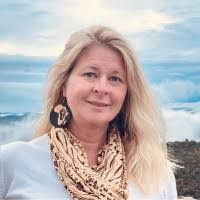 Mel Gooch's Instagram, Twitter & Facebook