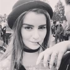 Fleur Smith (@smith_fleur)