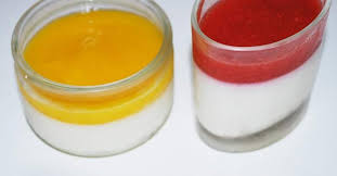 Panna Cotta Allegees Et Leur Coulis Mangue Et Fraise Recette Coulis De Mangue Recette Panna Cotta