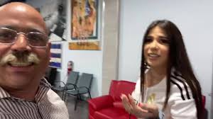 Hipólito “El Teacher” nuevo integrante de la familia de Univista Tv. Aquí  se volvió como loco cuando vió a Gladis