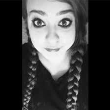 Carrie Danielle (@danielle99cs)