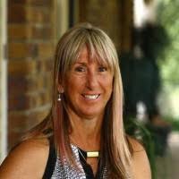 400+ "Glynis" profiles