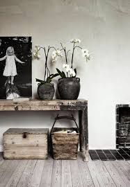 Wohntextilien, bilder und andere geschmackvolle dekorationen sind daher beim einrichten unverzichtbar. Einrichtungsideen Fur Die Erfrischung Der Monochromen Wohnung Asiatische Wohndekorationen Rustikales Haus Deko Design