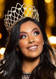 Meet Alondra! 📱🎥 Our Social Media Ambassador from Morgan Center, bringing  a fresh perspective to the crew. Thanks to all who applied! Look out for  next semester's opportunity. Got ideas? Comment ⬇️