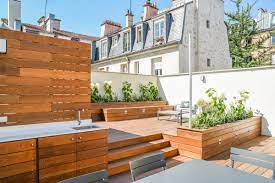 Verwandeln sie ihren terrassengarten in einen sommerurlaub. Creation D Une Terrasse Sur Le Toit D Un Immeuble A Paris A Paris Une Realisation De Rm Architecte