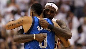 Demar derozan bought a 6609 square feet house at tarzana, los angeles. Https Nba Nbcsports Com 2018 05 29 Ncaa Tournament Star Villanovas Donte Divincenzo Staying In Nba Draft 2018 05 29t20 07 45z Https Nba Nbcsports Com Wp Content Uploads Sites 12 2018 05 Ap 18113757021332 E1527624502154 Jpg Draft