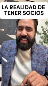 Quién es Carlos Muñoz? Carlos Muñoz es el recorrido que he caminado, la  libertad que he logrado, es esta comunidad que estamos haciendo. Aún no soy  quien voy a llegar a ser. #