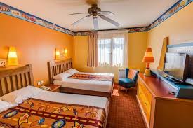And fantasia gardens, the hotel is situated above the entrance turnstiles and ticket booths for disneyland park. Disneyland Paris Frantour Die Nr 1 Fur Reisen Nach Frankreich