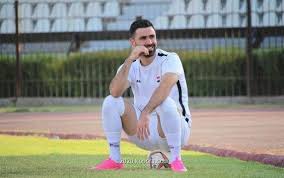 منح مسئولو الهلال السعودى، الزمالك الضوء الأخضر للتعاقد مع عمر خربين مهاجم الزعيم خلال فترة الانتقالات الصيفية الحالية، وقالت مصادر. ÙƒÙˆÙˆÙˆØ±Ø© ÙŠÙƒØ´Ù Ø³Ø± Ø§Ù„Ø®Ù„Ø§Ù Ø¨ÙŠÙ† Ù…Ø¹Ù„ÙˆÙ„ ÙˆØ®Ø±ÙŠØ¨ÙŠÙ†