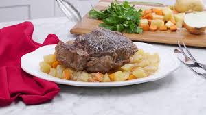 The kalorik black and stainless steel perfect sear pressure cooker are a versatile unit that can be used as a pressure cooker, slow cooker, steamer and more. Kalorik 6 25 Quart Pressure Cooker Youtube