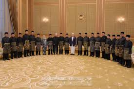 Pengumuman senarai jemaah menteri bagi kabinet baharu itu dibuat selepas lebih seminggu beliau memegang jawatan perdana menteri kelapan susulan. 21 Jun 2017 Majlis Berbuka Puasa Kdymm Spb Agong Xv Bersama Yab Perdana Menteri Menteri Menteri Kabinet Dan Ketua Ketua Perwakilan Asing Sistem E Foto Jabatan Perdana Menteri