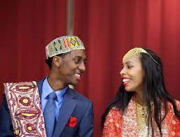 Les modèles de tenues nigérianes telles que les aso ebi, les aso eke ainsi que les ankara sont au. 16 Des Tenues Les Plus Magnifiques De Ceremonies Africaines Afrizap