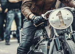 We Re Positive Steve Mcqueen Would Have Driven This Custom Bmw Custom Bmw Steve Mcqueen Motorcycle Bmw