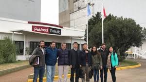 El grupo proveniente de la plata recorrió localidades de la zona, entre ellas saladillo. Tecnicos De China Visitaron La Planta Industrial De Petfood Saladillo Info Saladillo