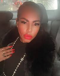 Every night must be a movie!!!! Period💋