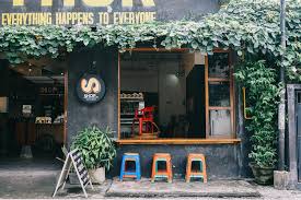 Fans of fast cars and motorbikes should head to feast n furious café along jalan tunku abdul rahman. The Immersive Guide To Ubud Bali Bon Traveler Cafe Shop Design Coffee Shop Design Coffee Shops Interior