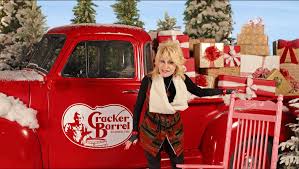 Cracker barrel christmas gingerbread house accent light. Cracker Barrel Has Dolly Parton Gift Packs For The Macy S Thanksgiving Day Parade