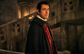 Integrante del trío cómico midachi. Dracula La Miniserie De Netflix Tiene Un Personaje Inesperado Que Enamora A Todos La 100
