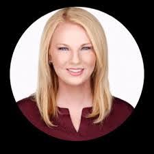 Kari Jacobs's Instagram, Twitter & Facebook