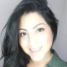 Danielle Branco (@DanielleBranco)