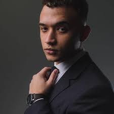 Victor Lemos's Instagram, Twitter & Facebook