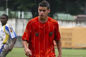 La liga águila comenzará este viernes con el partido de patriotas y medellín y son varios los jugadores destacados que estarán en la liga local. Las Grandes Estrellas Que Jugaron En La Primera B Del Futbol Colombiano En Sus 30 Anos